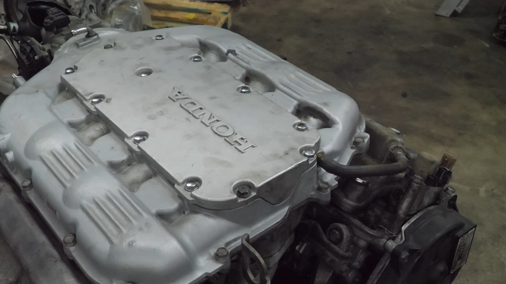 Honda J35 3.5-liter V6 engine block, commonly used in Honda and Acura models