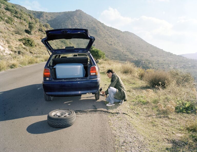 Safety Tips If You Get a Flat Tire on the Highway
